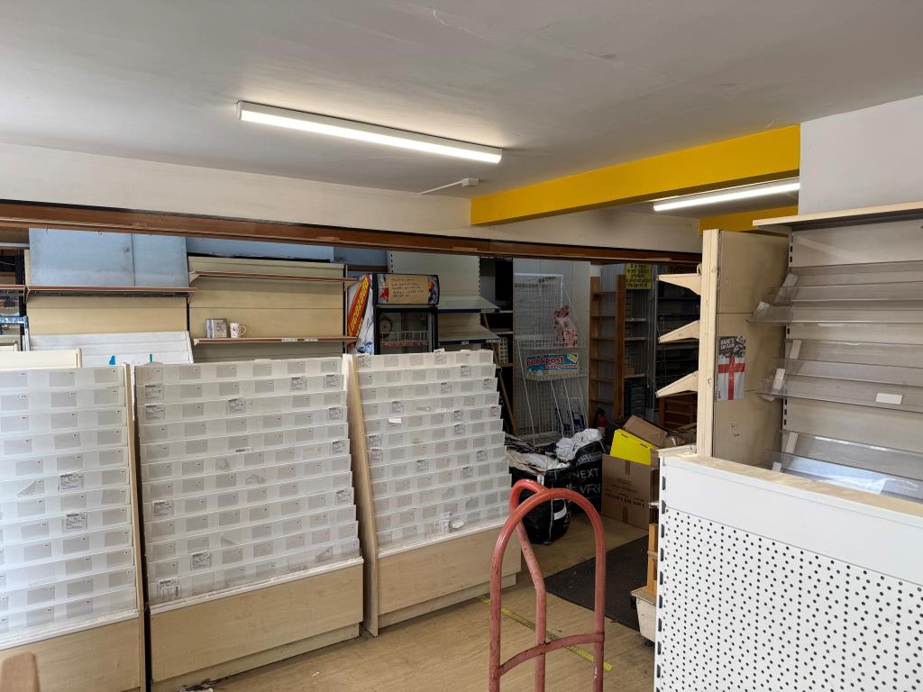 Lot: 61 - TOWN CENTRE BUILDING COMPRISING TWO SHOPS, A FLAT AND WITH SCOPE FOR FURTHER SUB-DIVISION - A Further Interior View Inside Number Twenty One